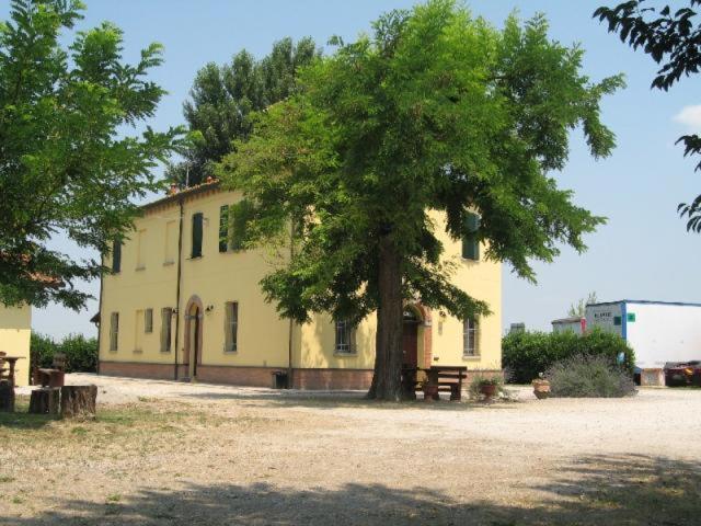 Al Parco Bed & Breakfast Ravenna Bagian luar foto
