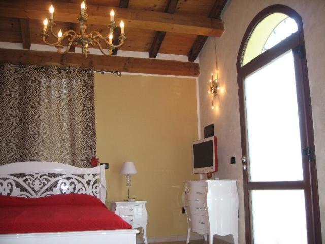 Al Parco Bed & Breakfast Ravenna Bagian luar foto